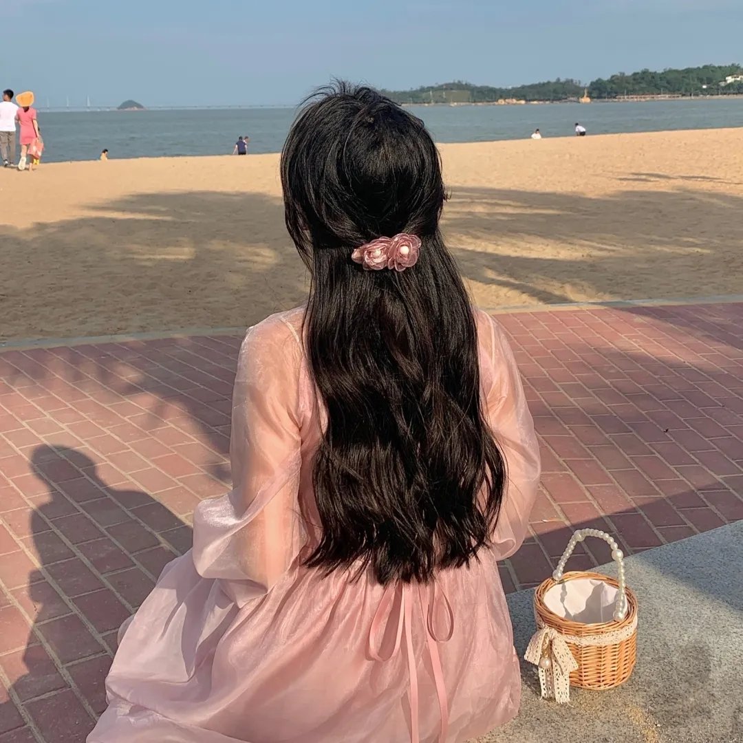 美女与液体人